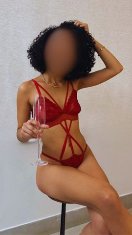 Oi amor.  Prazer gaby,  atendimento só em motel e hotel